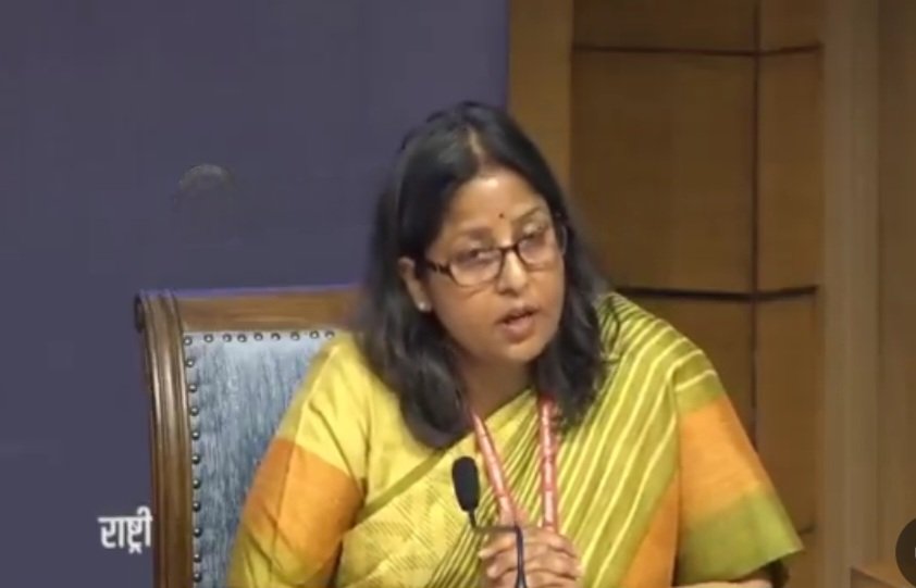 वैश्विक तनाव के बीच भारत में ईंधन आपूर्ति सामान्य, सरकार ने स्थिति पर बना रखा है नियंत्रण