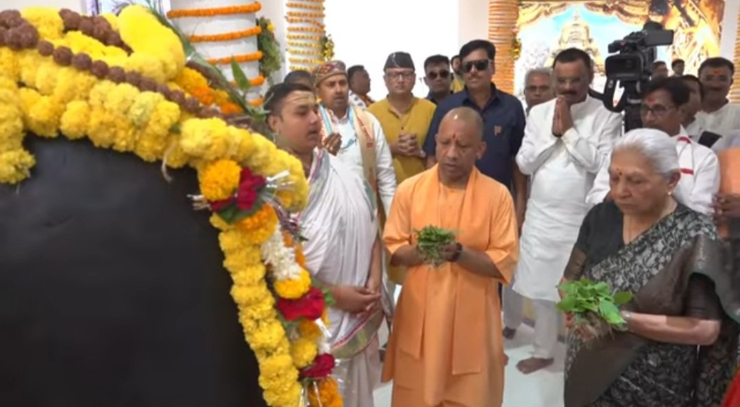 काशी विश्वनाथ धाम में आयोजित सोमनाथ संकल्प महोत्सव
